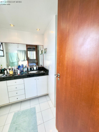 Imagem Imóvel com 3 Quartos à Venda, 180 m² em Acupe De Brotas - Salvador Imagem Imóvel com 3 Quartos à Venda, 180 m² em Acupe De Brotas - Salvador