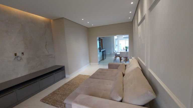 Imagem Casa com 3 Quartos à Venda, 176 m² em Condomínio Belvedere Ii - Cuiabá