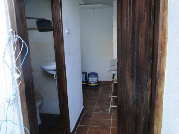 Imagem Casa com 4 Quartos à Venda, em Cecap - Jacareí Imagem Casa com 4 Quartos à Venda, em Cecap - Jacareí