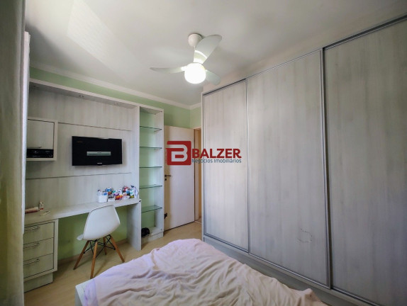 Imagem Apartamento com 2 Quartos à Venda, 98 m² em Centro - Florianópolis Imagem Apartamento com 2 Quartos à Venda, 98 m² em Centro - Florianópolis