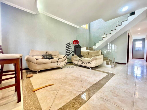 Imagem Casa com 4 Quartos à Venda, 250 m² em Arvoredo - Contagem