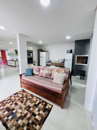 Imagem Casa com 4 Quartos à Venda, 288 m² em Canasvieiras - Florianópolis Imagem Casa com 4 Quartos à Venda, 288 m² em Canasvieiras - Florianópolis