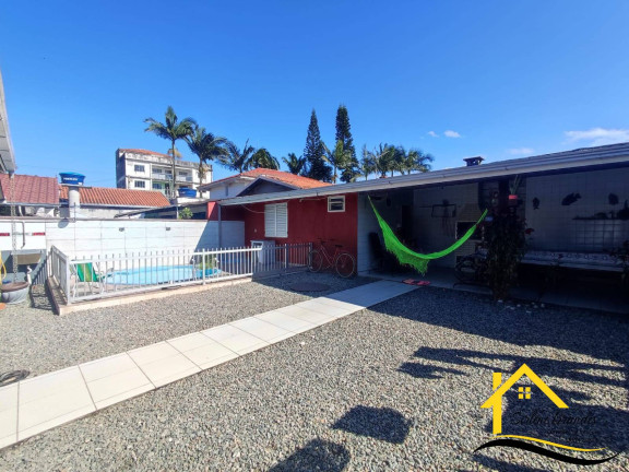 Imagem Casa com 3 Quartos à Venda, 150 m² em Centro - Balneário Barra Do Sul Imagem Casa com 3 Quartos à Venda, 150 m² em Centro - Balneário Barra Do Sul