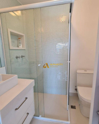 Imagem Casa com 3 Quartos à Venda, 300 m² em Residencial Tres (alphaville) - Santana De Parnaíba Imagem Casa com 3 Quartos à Venda, 300 m² em Residencial Tres (alphaville) - Santana De Parnaíba