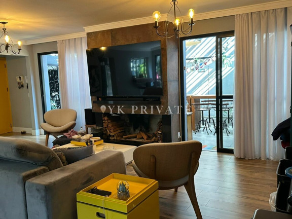 Imagem Sobrado com 4 Quartos à Venda, 250 m² em Moema - São Paulo