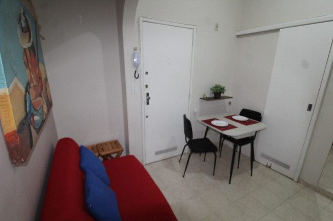 Imagem Apartamento com 1 Quarto para Temporada, 35 m² em Copacabana - Rio De Janeiro