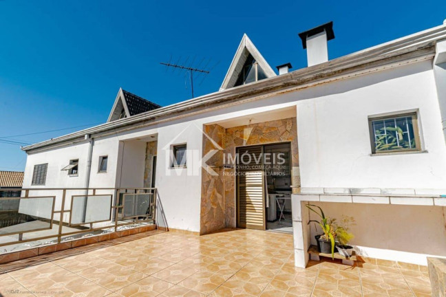 Imagem Sobrado com 3 Quartos à Venda, 200 m² em Bairro Alto - Curitiba Imagem Sobrado com 3 Quartos à Venda, 200 m² em Bairro Alto - Curitiba