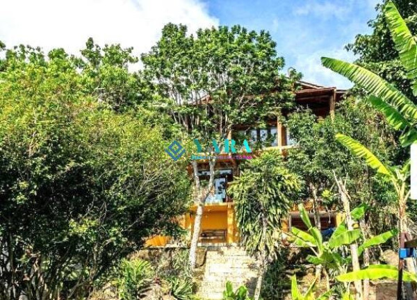 Imagem Casa com 3 Quartos à Venda, 2.000 m² em Lagoa Da Conceição - Florianópolis Imagem Casa com 3 Quartos à Venda, 2.000 m² em Lagoa Da Conceição - Florianópolis