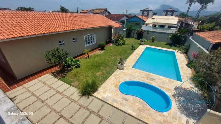 Imagem Casa com 5 Quartos à Venda, 200 m² em João Batista - Peruíbe