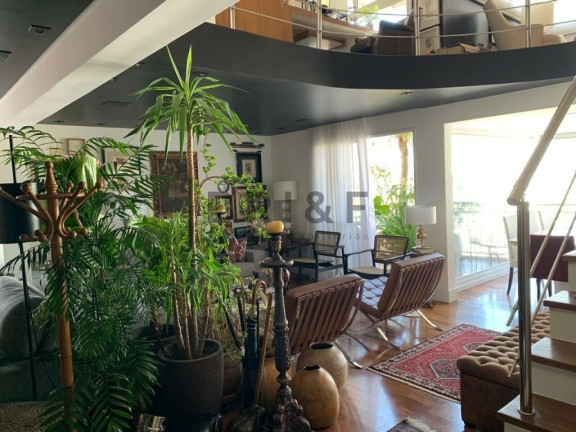 Apartamento com 2 Quartos à Venda, 163 m² em Cerqueira César - São Paulo