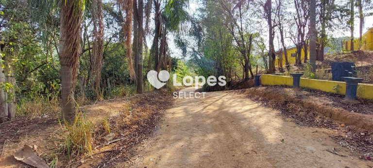 Imagem Imóvel com 1 Quarto à Venda, 46 m² em área Rural De Amparo - Amparo