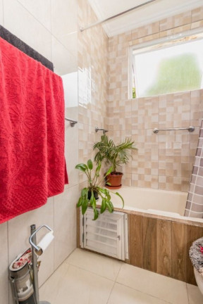 Imagem Imóvel com 2 Quartos à Venda, 68 m² em Passo Da Areia - Porto Alegre Imagem Imóvel com 2 Quartos à Venda, 68 m² em Passo Da Areia - Porto Alegre