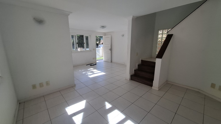 Imagem Casa com 3 Quartos à Venda, 149 m² em Piratininga - Niterói