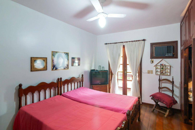 Imagem Casa com 4 Quartos à Venda, 450 m² em Piratininga - Niterói Imagem Casa com 4 Quartos à Venda, 450 m² em Piratininga - Niterói