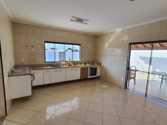 Imagem Casa com 3 Quartos à Venda, 432 m² em Nossa Senhora Do Perpétuo Socorro - Pindamonhangaba