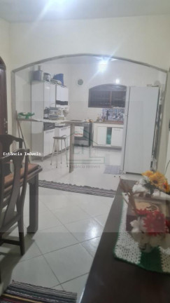 Imagem Casa com 2 Quartos à Venda, 360 m² em Centro - Itaguaí Imagem Casa com 2 Quartos à Venda, 360 m² em Centro - Itaguaí