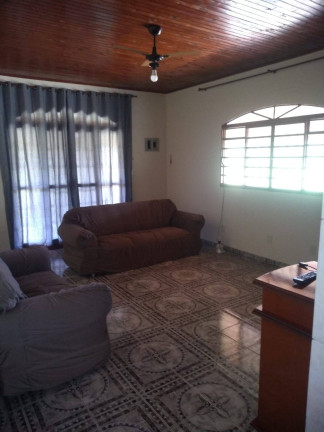 Imagem Chácara com 2 Quartos à Venda, 3.000 m² em Centro - Capela Do Alto Imagem Chácara com 2 Quartos à Venda, 3.000 m² em Centro - Capela Do Alto