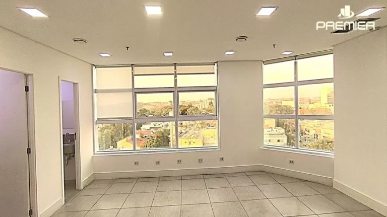 Casa à Venda, 48 m² em Chácara Urbana - Jundiaí