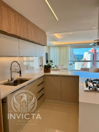 Imagem Apartamento com 3 Quartos à Venda, 130 m² em Centro - Balneário Camboriú Imagem Apartamento com 3 Quartos à Venda, 130 m² em Centro - Balneário Camboriú
