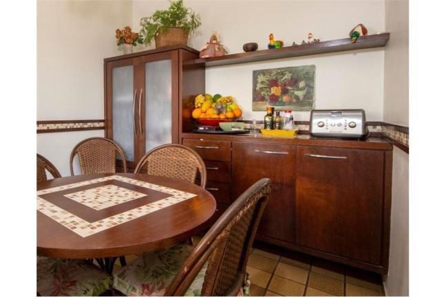 Imagem Apartamento com 4 Quartos à Venda, 200 m² em Moema - São Paulo