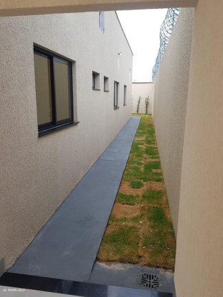Imagem Casa com 3 Quartos à Venda, 196 m² em Moinho Dos Ventos - Goiânia