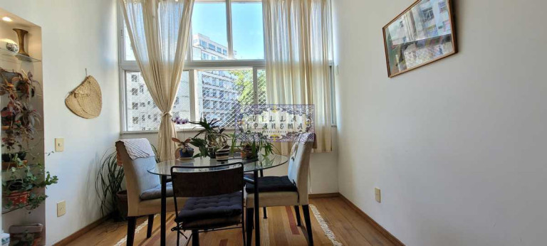 Imagem Apartamento com 3 Quartos à Venda, 130 m² em Copacabana - Rio De Janeiro Imagem Apartamento com 3 Quartos à Venda, 130 m² em Copacabana - Rio De Janeiro