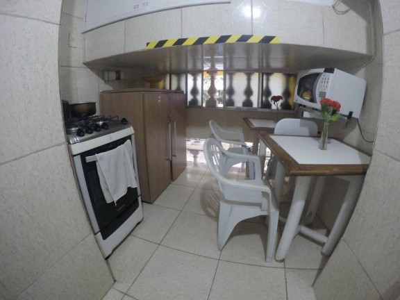 Imagem Casa com 10 Quartos para Alugar, 300 m² em Copacabana - Rio De Janeiro