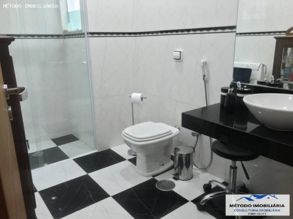 Imagem Casa com 3 Quartos à Venda, 300 m² em Jardim - Santo André