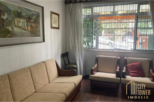 Casa com 3 Quartos à Venda, 175 m² em Jardim Aeroporto - São Paulo