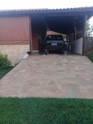 Imagem Chácara com 3 Quartos à Venda, 3.098 m² em Parque Dos Pinheiros - Botucatu