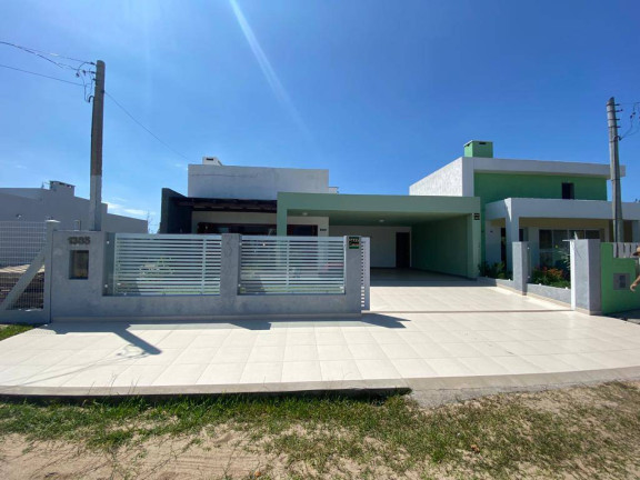Imagem Casa com 3 Quartos à Venda, 300 m² em Atlântida Sul - Osório Imagem Casa com 3 Quartos à Venda, 300 m² em Atlântida Sul - Osório