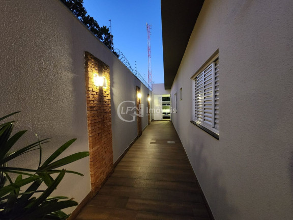 Imagem Casa com 3 Quartos à Venda, 260 m² em Amambaí - Campo Grande