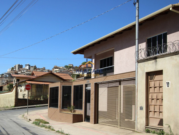 Imagem Casa com 4 Quartos à Venda, 247 m² em Diamante (barreiro) - Belo Horizonte Imagem Casa com 4 Quartos à Venda, 247 m² em Diamante (barreiro) - Belo Horizonte