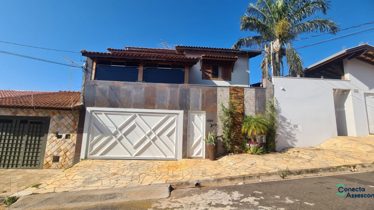 Sobrado com 3 Quartos à Venda,  em Prolongamento Jardim Flórida - Franca