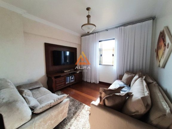 Imagem Apartamento com 3 Quartos à Venda, 175 m²