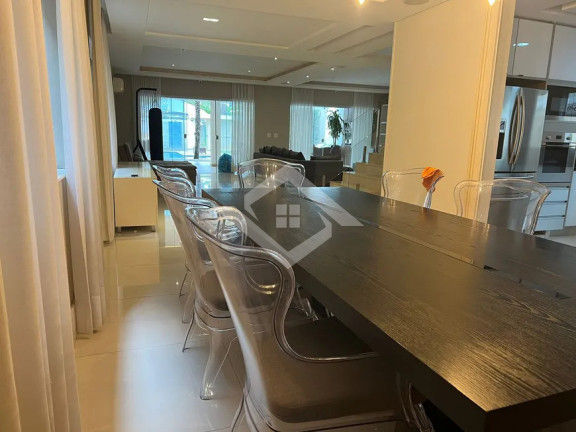 Imagem Casa com 4 Quartos à Venda, 350 m² em Barra Da Tijuca - Rio De Janeiro Imagem Casa com 4 Quartos à Venda, 350 m² em Barra Da Tijuca - Rio De Janeiro
