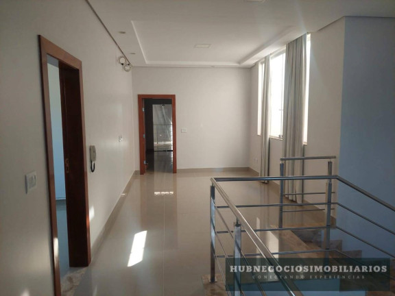 Imagem Casa com 4 Quartos à Venda, 350 m²