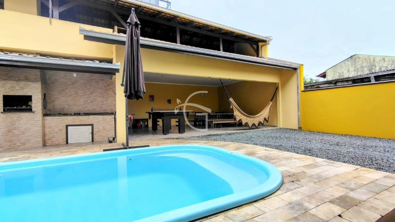 Imagem Sobrado com 4 Quartos à Venda, em Guanabara - Joinville Imagem Sobrado com 4 Quartos à Venda, em Guanabara - Joinville