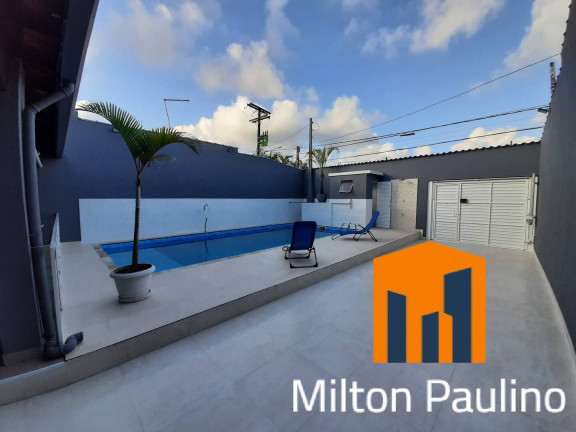 Imagem Casa com 5 Quartos à Venda, 340 m² em Itanhaém Imagem Casa com 5 Quartos à Venda, 340 m² em Itanhaém