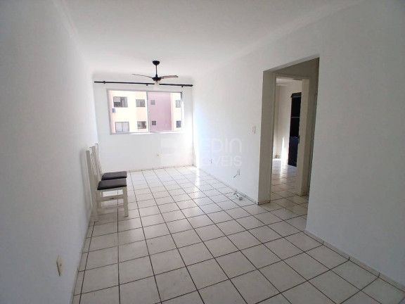 Imagem Apartamento com 1 Quarto para Alugar, 40 m² em Centro - Balneário Camboriú