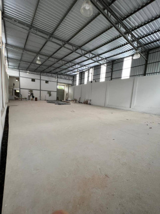 Imagem Galpão à Venda, 686 m² em Coelho - São Gonçalo