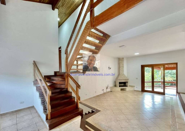 Imagem Casa com 5 Quartos à Venda, 360 m² em São Fernando Residência - Barueri Imagem Casa com 5 Quartos à Venda, 360 m² em São Fernando Residência - Barueri