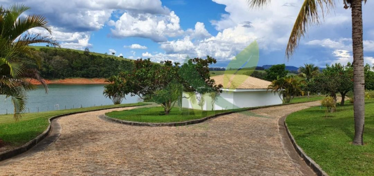 Imagem Chácara com 10 Quartos à Venda, 125.000 m² em Piracaia - Piracaia Imagem Chácara com 10 Quartos à Venda, 125.000 m² em Piracaia - Piracaia