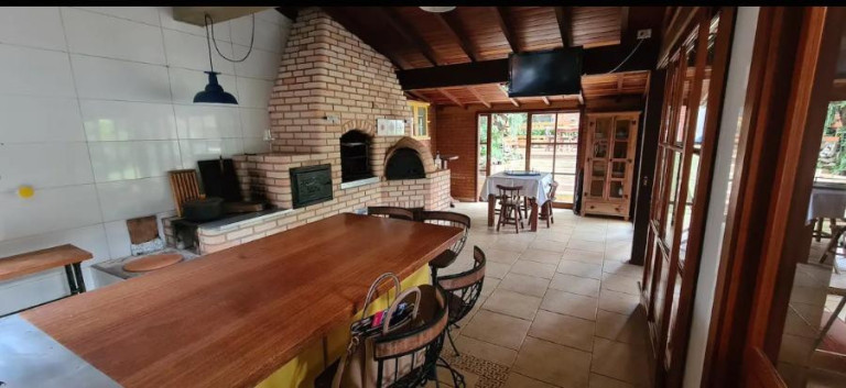 Imagem Sobrado com 4 Quartos para Alugar, 566 m² em Jacaré - Cabreúva