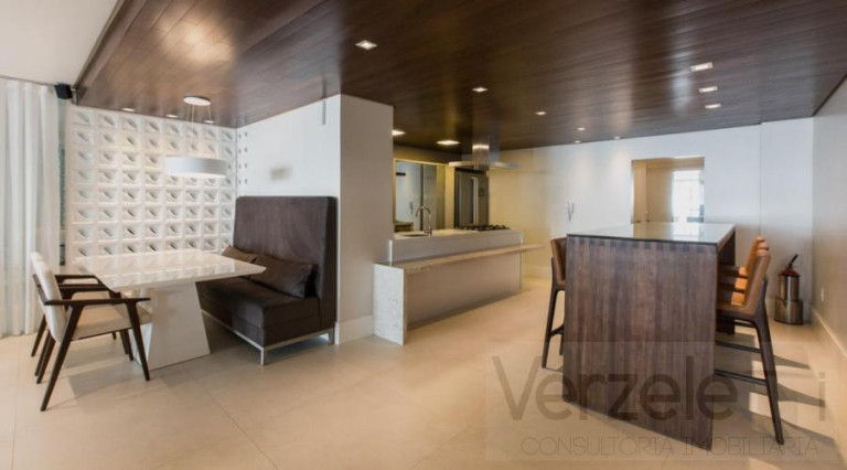 Imagem Apartamento com 3 Quartos à Venda, 110 m² em Centro - Balneário Camboriú Imagem Apartamento com 3 Quartos à Venda, 110 m² em Centro - Balneário Camboriú