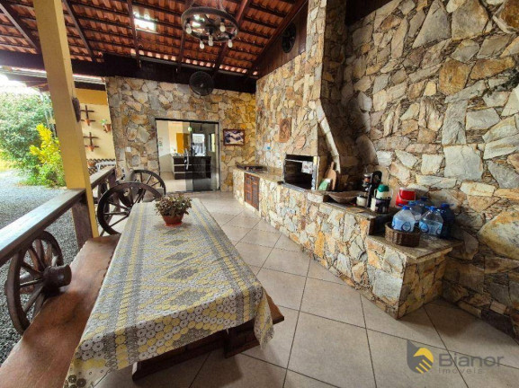 Imagem Casa com 3 Quartos à Venda, 240 m² em água Verde - Blumenau Imagem Casa com 3 Quartos à Venda, 240 m² em água Verde - Blumenau
