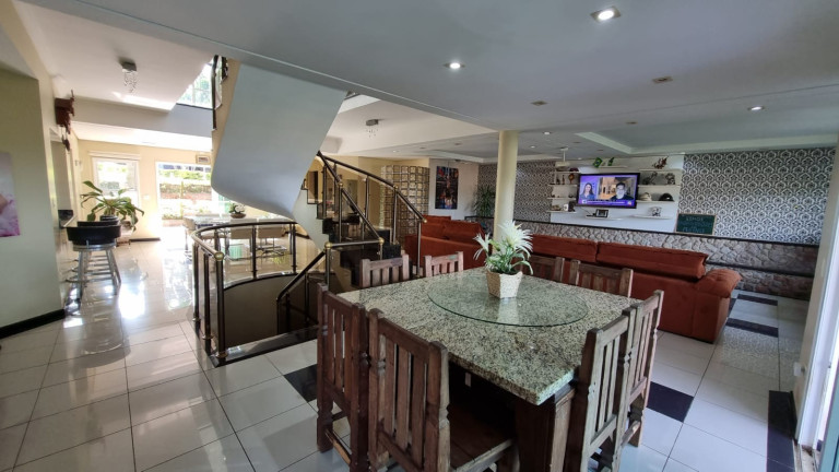 Imagem Casa com 4 Quartos à Venda, 750 m² em Vila Santista - Atibaia