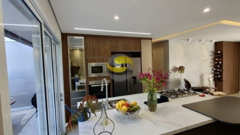 Imagem Casa de Condomínio com 4 Quartos à Venda, 155 m² em Granja Viana - Cotia Imagem Casa de Condomínio com 4 Quartos à Venda, 155 m² em Granja Viana - Cotia