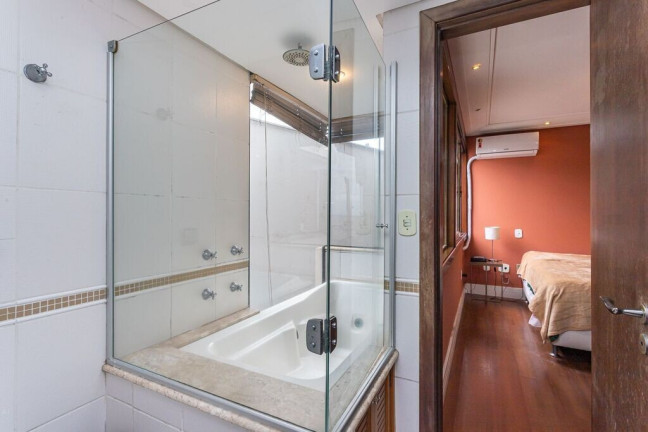 Imagem Casa de Condomínio com 3 Quartos à Venda, 200 m² em Vila Assunção - Porto Alegre