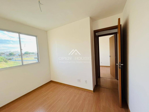 Imagem Apartamento com 2 Quartos à Venda, 40 m² em Jardim Palos Verdes - Botucatu